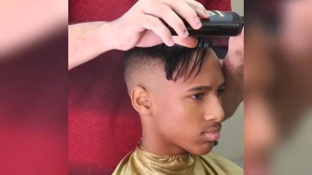 Pompadour Fade | Men's Hairstyle | Afro Haircut By Nilson Espinha