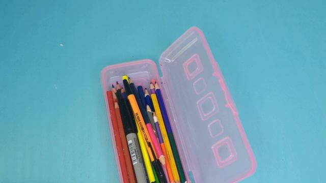 Чем я рисую? // Мои материалы для рисования // сравниваю канцелярию смотреть онлайн