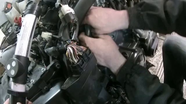 Замена свечей Yamaha V-Max 1700 смотреть онлайн