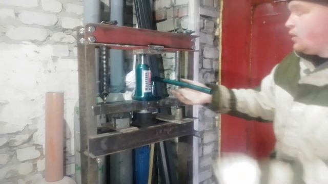 Пресс самодельный запрессовка ступичного подшипника