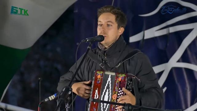 Илья Сергдеев — Один средь городских морщин смотреть онлайн