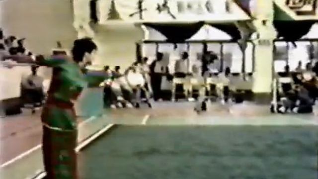 Wushu Gunshu women 002 China Ушу гуньшу палка