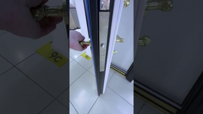 Входная дверь Гардиан Thermo 100 для частного дома в стиле прованс