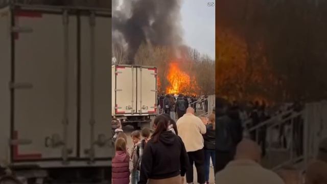 В Москве в Южном Бутово сгорел двухэтажный частный дом