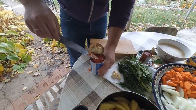 Жаркое по-Уральски в казане на костре.
