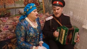 Стояла чудная сосна.