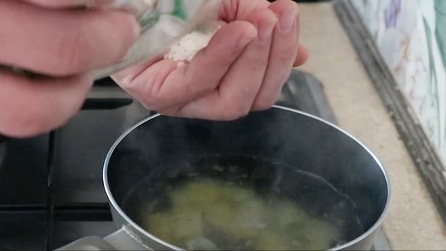 Суп из копчёной скумбрии за 15 минут смотреть онлайн