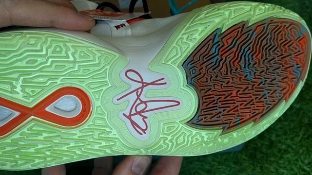 Лимитки Joma Regate Rebound от Ferrao vs Nike Kyrie Infinity 8 смотреть онлайн