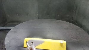 Пример очистки от порошковой окраски в инжекторной пескоструйной камере