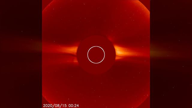 Солнечный ветер (2020-08, Август, monthly time-lapse of the solar wind)