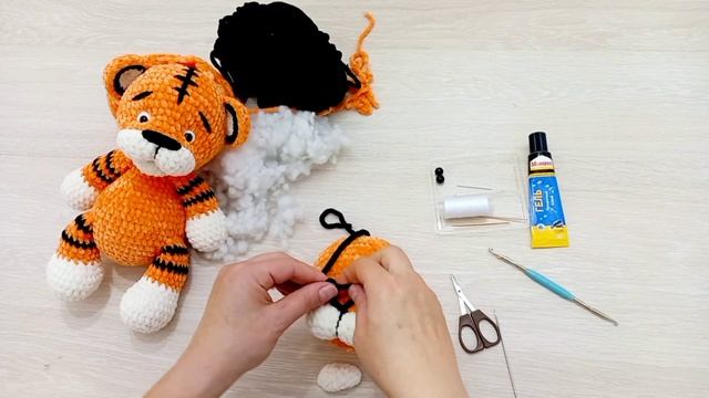 Мастер класс Тигра крючком / Вязаные игрушки амигуруми/ Оформление головы Тигра