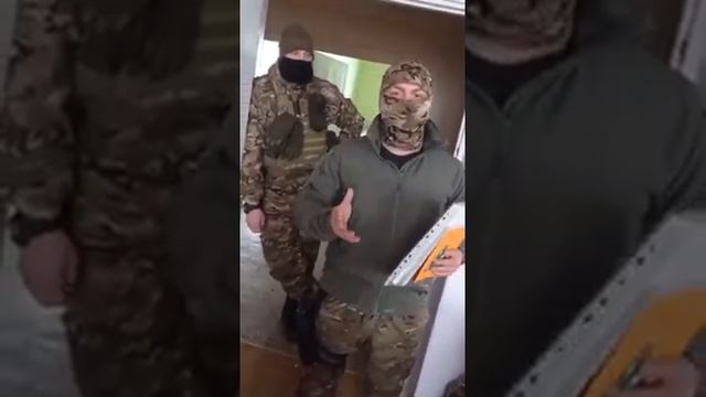 Бойцы отправили видео со словами благодарности неравнодушным полазненским ребятам. смотреть онлайн