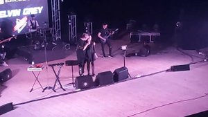 Элвин Грей спел с фанаткой на сцене! ElvinGrey 2019