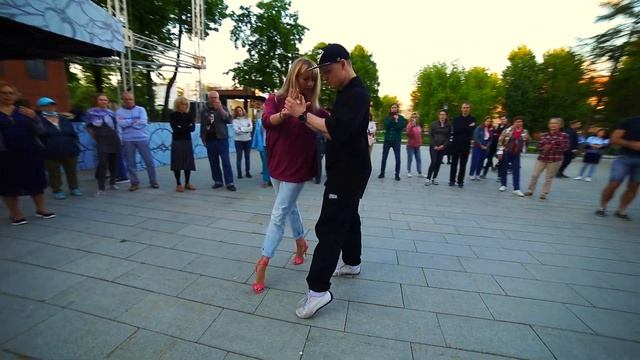 BRKN LOVE — River. Tango Z Improvisation by Pavel Sobiray and Alina Sukretnaya.