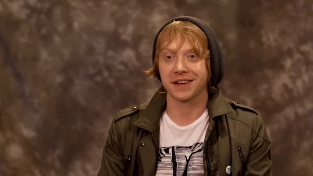 Rupert Grint sorted on Pottermore| Руперт Гринт прошел распределение на Pottermore [rus dub] смотреть онлайн