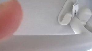 Снимаем потолочную ручку для ремонта