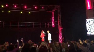 Миша Смирнов и Арина Данилова – "Не хватает" (Звёзды Детского Голоса, Санкт-Петербург, 03.05.2018)