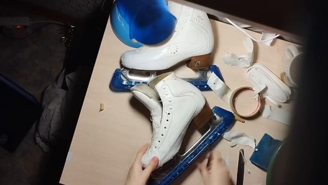 Уход за коньками/ Фигуристка Любитель / Фигурное катание смотреть онлайн