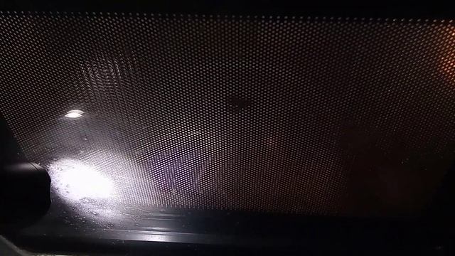 Ремонт микроволновки. Не крутится тарелка и глючит таймер. смотреть онлайн