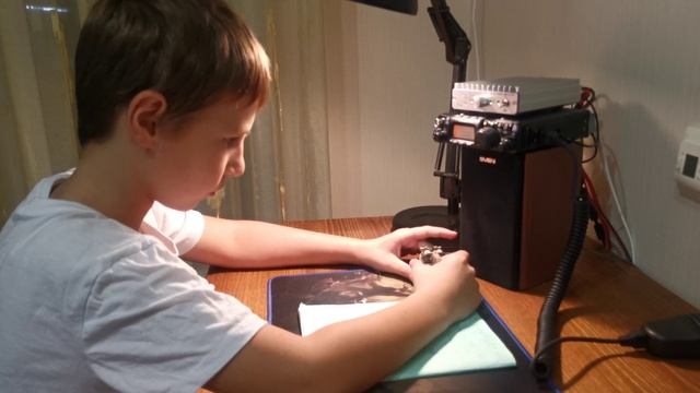 Юный радиолюбитель 8 лет. Изучает азбуку Морзе
