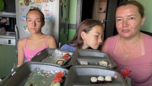 Мукбанг роллы