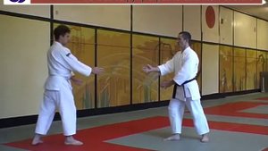 Атаки в айкидо:  захваты за руку