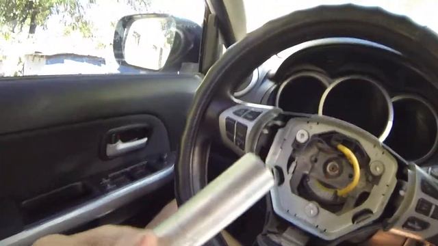 Как снять руль Suzuki Grand Vitara