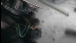 искрят щётки