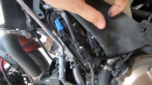 Honda VFR800 Quickshifter Install