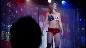 Smallville: Erica Durance Pole Dancing In Her Underwear