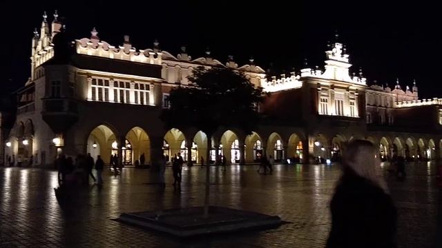 Ryknek Glowny (The main market square in Krakow) смотреть онлайн