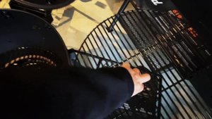 Угольный гриль Oklahoma Joe's Blackjack: брутальный красавец