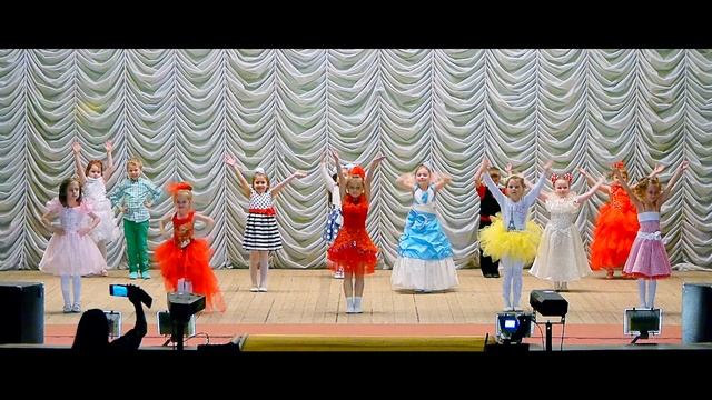 Куклы - Dance Video Channel смотреть онлайн