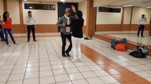 Complete turn sequence for bachata