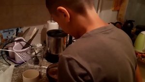 СДЕЛАЛ ВКУСНОЕ МОРОЖЕНОЕ ОБЗОР МОРОЖЕНИЦЫ KT-1805