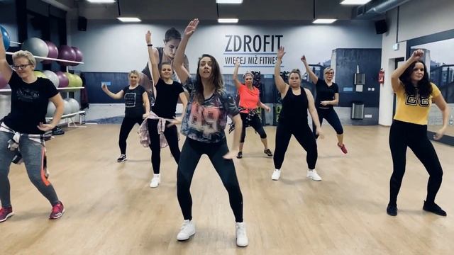Tones and I - Dance Monkey (DJ Tronky Bachata Remix) || Zumba® Fitness choreography by Alicja Dyląg смотреть онлайн