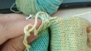 Трикотажный шов петля в петлю. Как закрыть лицевые петли иглой