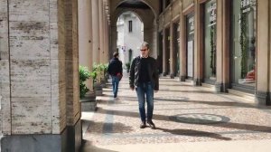 КРАСИВЫЕ ЛЮДИ на улицах МИЛАНА - ИТАЛЬЯНСКИЙ УЛИЧНЫЙ СТИЛЬ