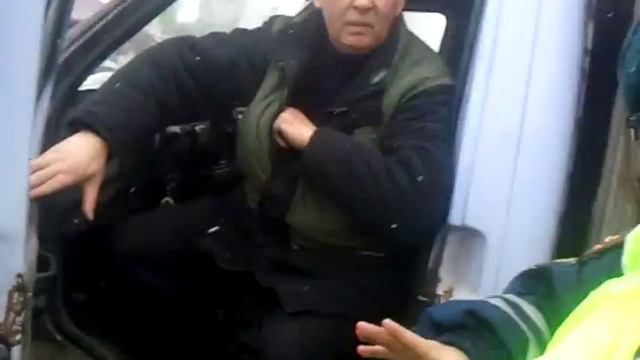 бомбилы у метро- Газель