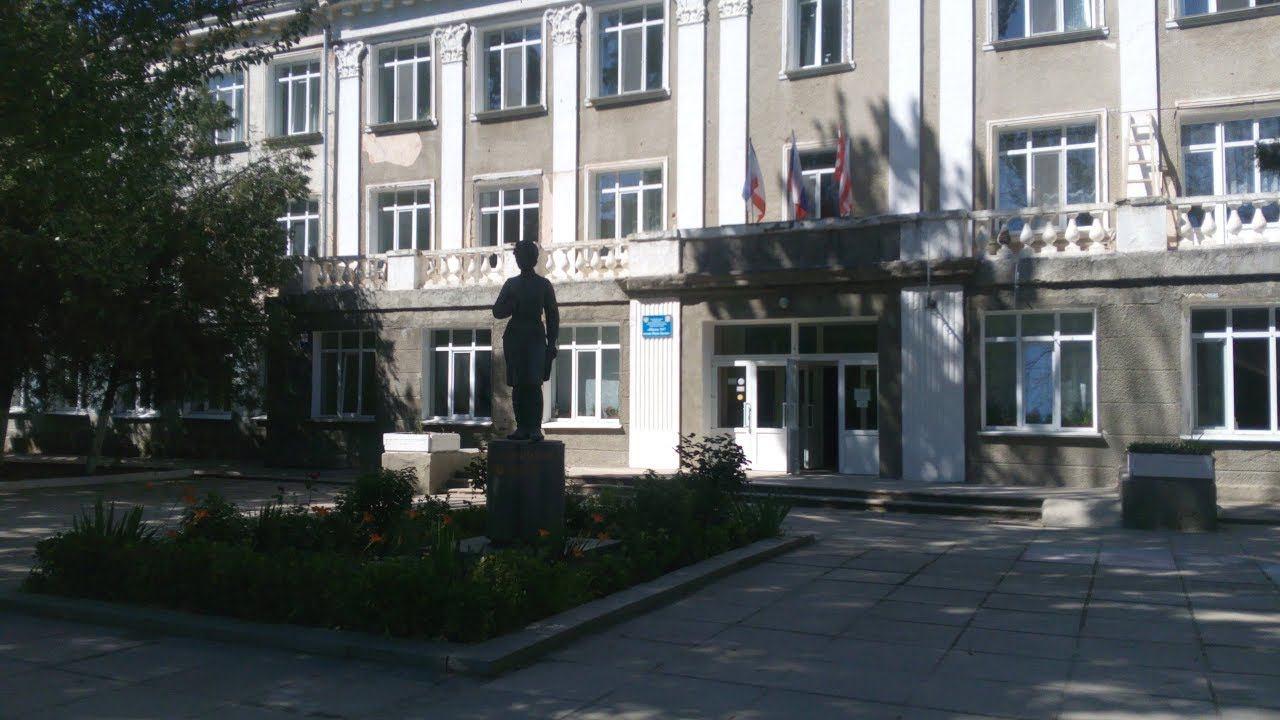 Как идет подготовка школ Керчи к 1 сентября? смотреть онлайн