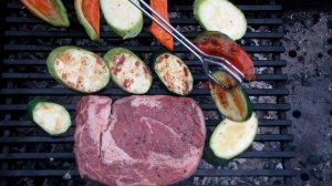 стейк рибай на углях !!!овощи на гриле !!!