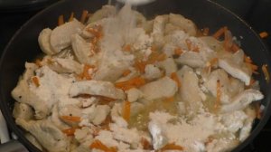 Гуляш из куриного филе