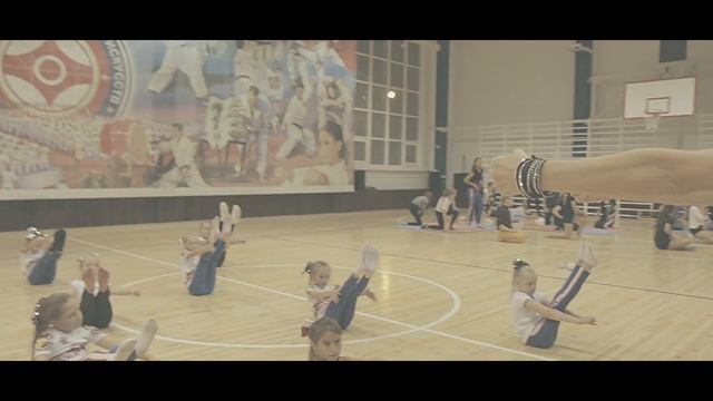 Чирлидинг тренировка