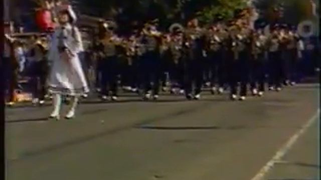 South Carroll H.S. Band-1986 Apple Blossom Festival Grand Feature Parade смотреть онлайн