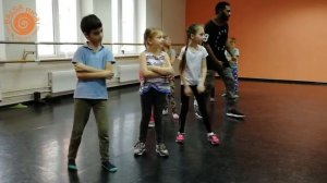 Маленькие звёздочки первое занятие по хип-хопу для детей