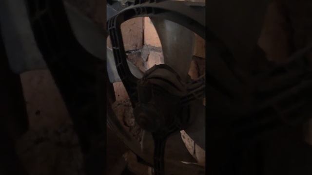 Обзор зимнего курятника. Кормление содержание несушек и бройлеров.