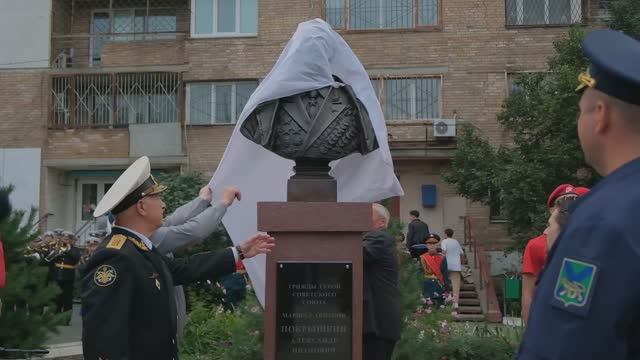 Открытие памятника Александру Покрышкину.