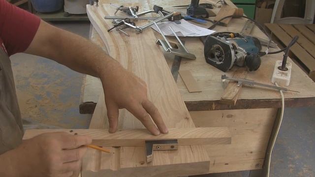 Как изготовить изголовье ручным фрезером. Milling the headboard.