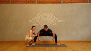 Ступа (Рудрасана) и Мандукасана. Как сделать позы безопасно и эффективно.