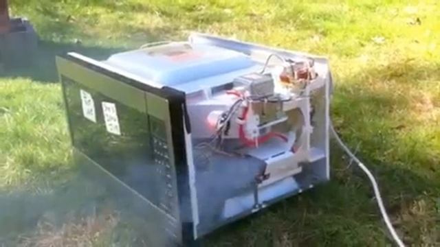 Panasonic Microwave Inverter Fire! смотреть онлайн